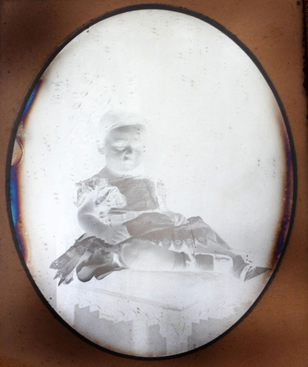 Figura 13. Mathew Brady. Daguerrotipo. Vista en negativo (inv. 327). Instituto de Valencia de Don Juan